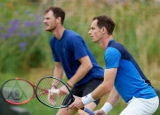 开云平台-法网险胜温网，蒂姆扛起全队
