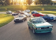 开云体育中国-错位时空，当深圳钢铁丛林遇见费城摩天楼，莫兰特如何撕裂两个世界的缝隙？