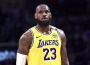 开云体育app-关于湖人队大胜雄鹿保持不败记录的信息