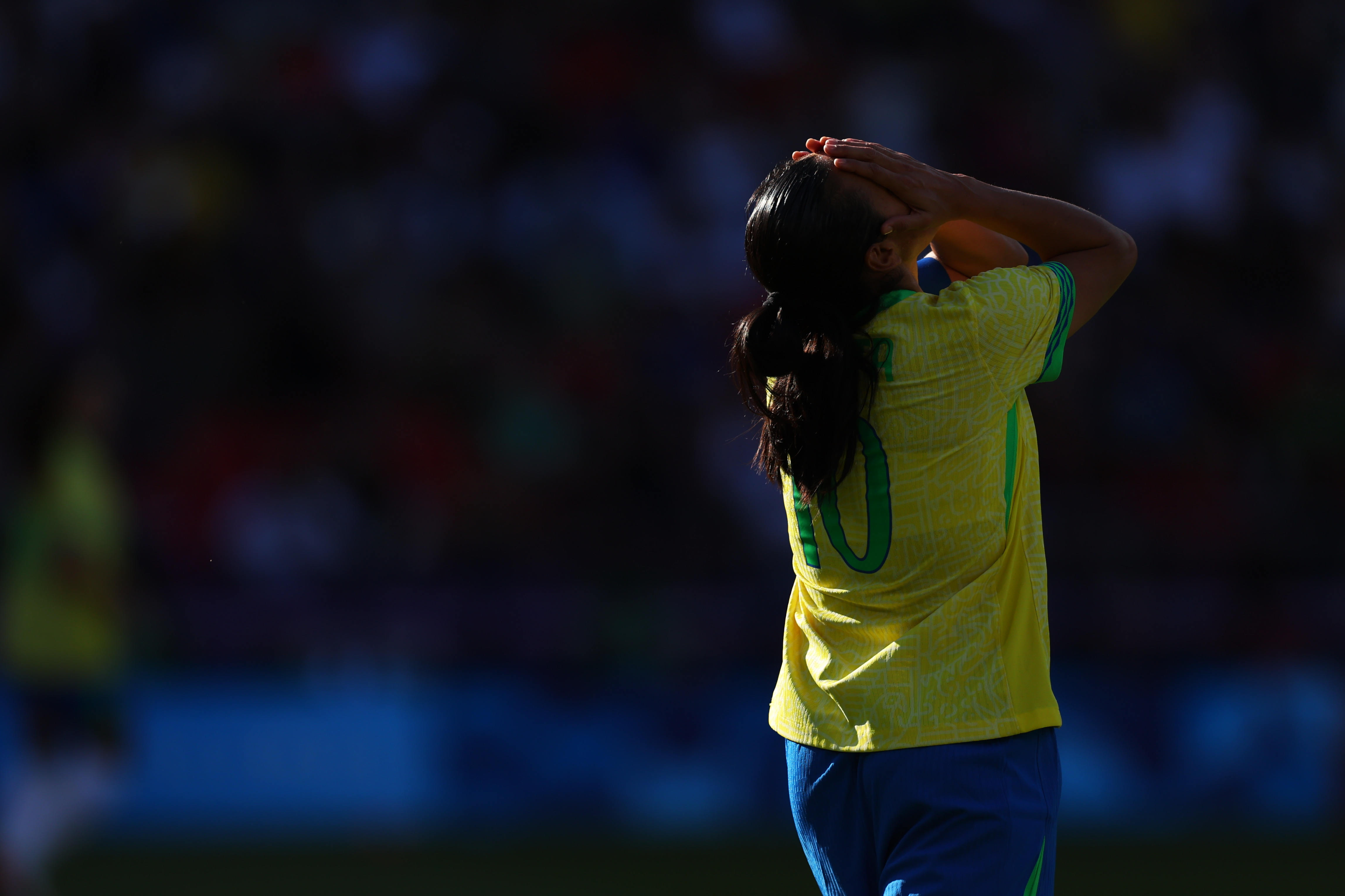 世界女足全明星赛在巴黎举行