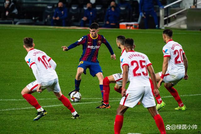 包含巴塞罗那豪取六连胜，稳居积分榜首位的词条