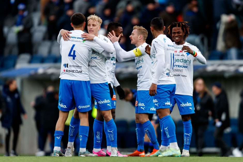 瑞典球队举行球迷见面会,互动欢乐的简单介绍 瑞典球队举行球迷见面会,互动欢乐的简单介绍