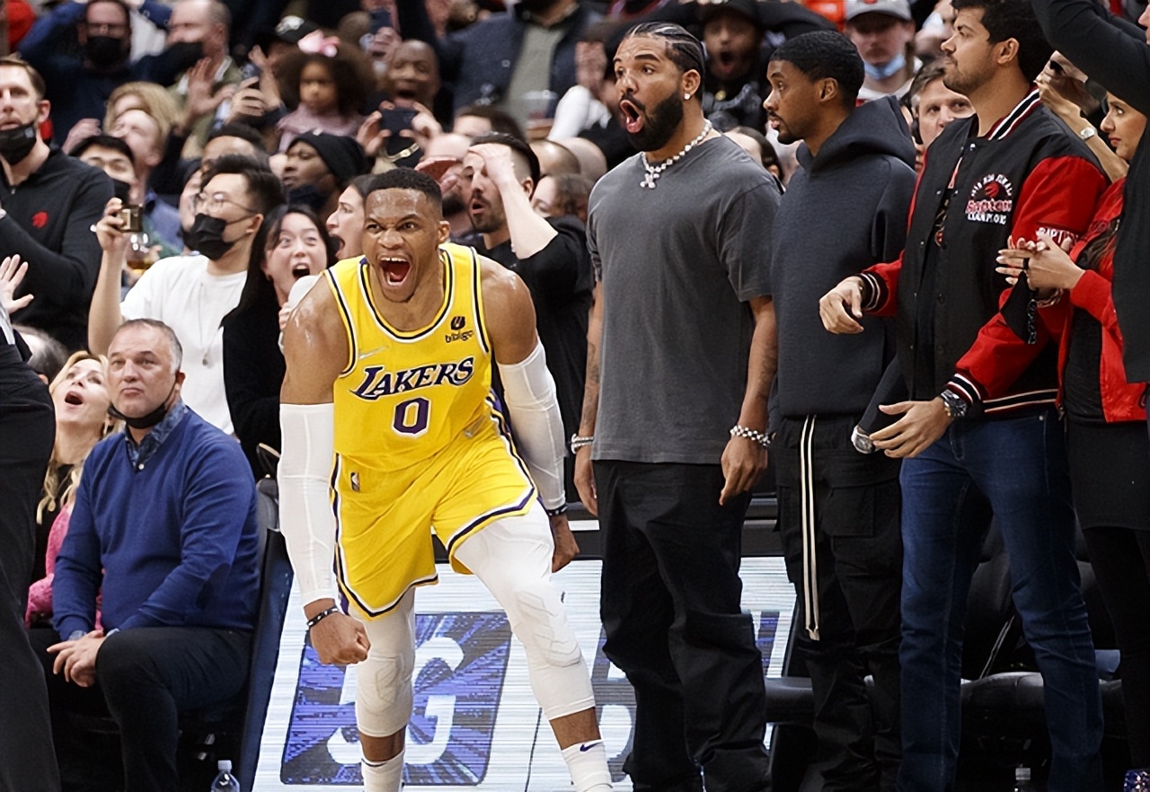 爵士完胜天津队,浓眉哥带队取胜 爵士完胜天津队,浓眉哥带队取胜