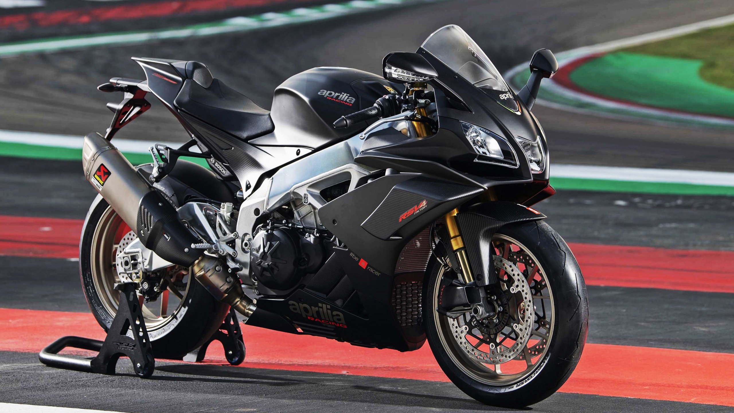 那个夜晚，他是球盲鉴定器，加维在欧冠半决赛的教科书表演