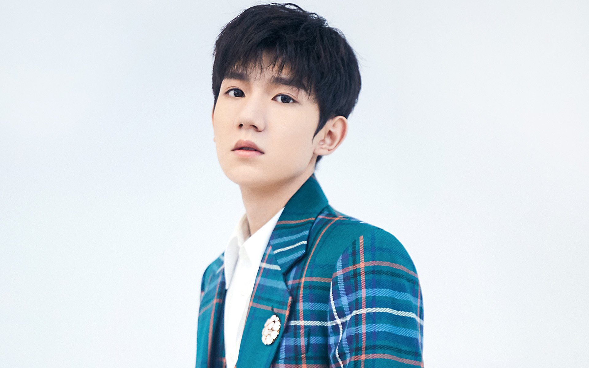 武切维奇教科书之夜，当技术性中锋用智慧掀翻巨兽湖人