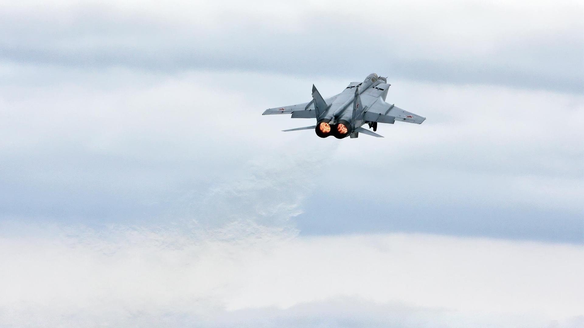 一场定义现代足球的胜利,三笘薰如何将一节比赛变成个人艺术展